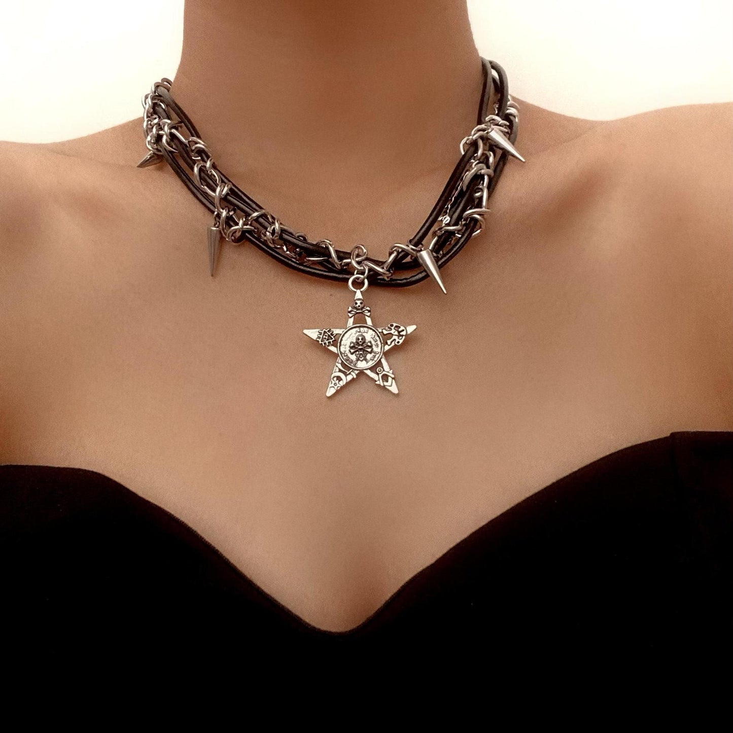 Y2k Rivets Skull Stars Pendants Necklaces Hot Girls Gothic Punk Niche Design Sweet Cool Trendy Fashion Jewelry Accessories